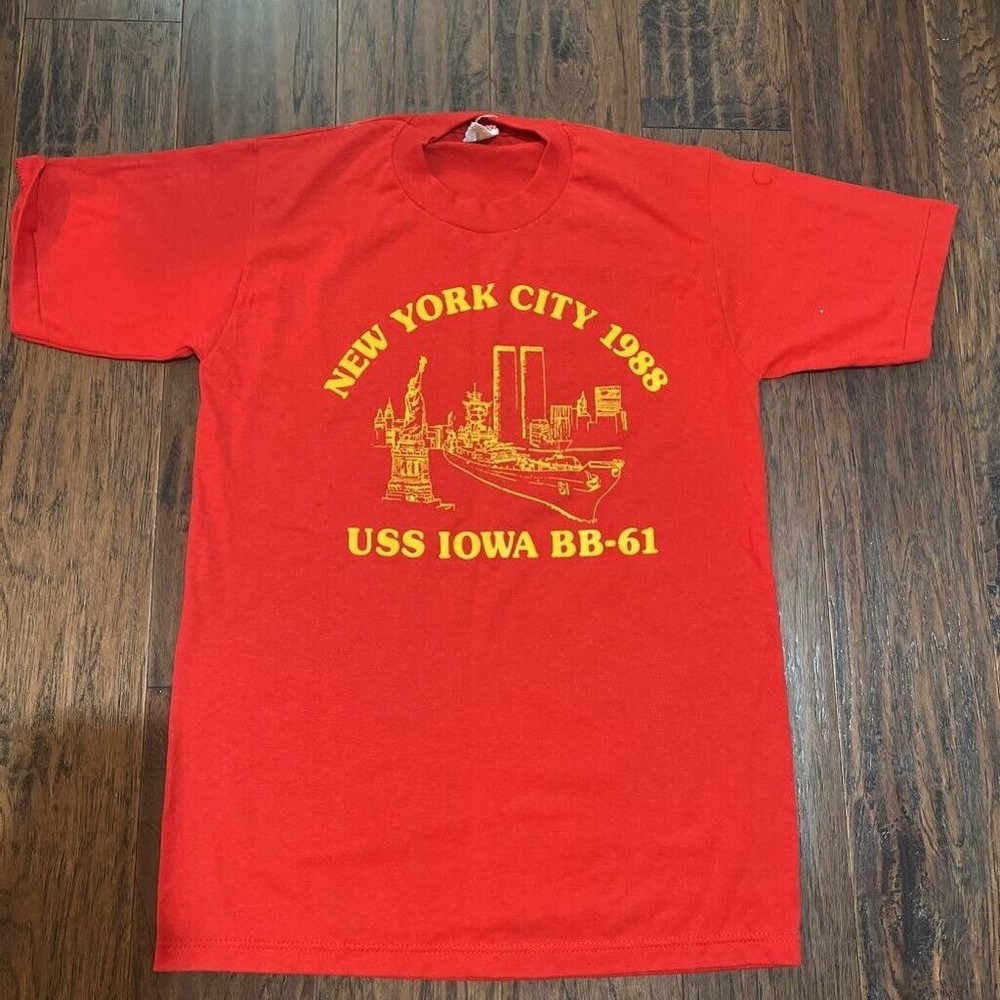 USS Iowa BB-61 Mens Graphic T-Shirt Red Yellow Crew‎ Neck Tee M